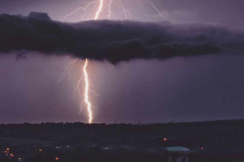 Thunder and lightning to hit southern England after sweltering 30C day