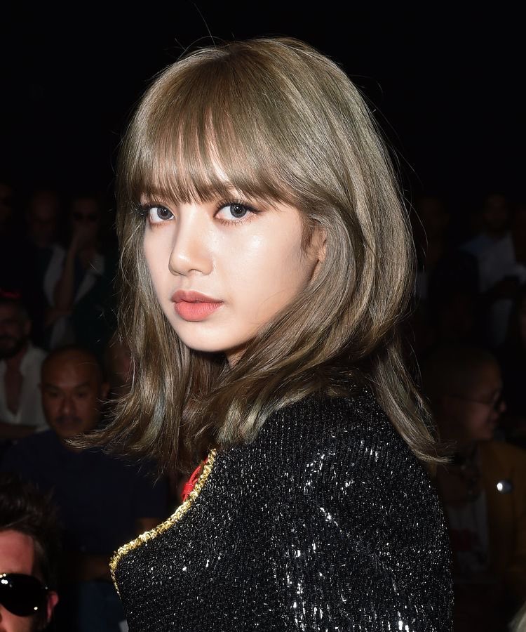 1989LALISA_'s tweet photo. anything that accentuates lisa’s doe eyes and plump lips. https://t.co/m2WWcwZK3E