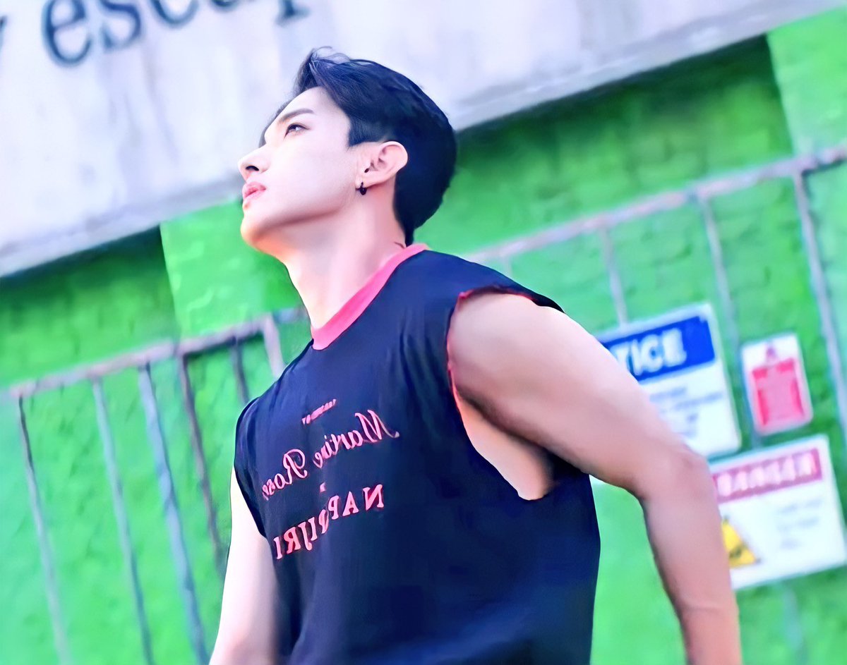 ItsMeMariMur's tweet photo. Good night/good morning/good day- enjoy Lee Seokmin attempting to cause a massive pileup in the Carat Swerve lane- you’re welcome
😴🥱😴
@pledis_17 #SEVENTEEN #세븐틴 #Your_Choice #SVT_Ready_to_love #Ready_to_love #DK #DOKYEOM #SEOKMIN #KyeomArthur #MCDOUL #도겸 https://t.co/9jzM1w3EdA