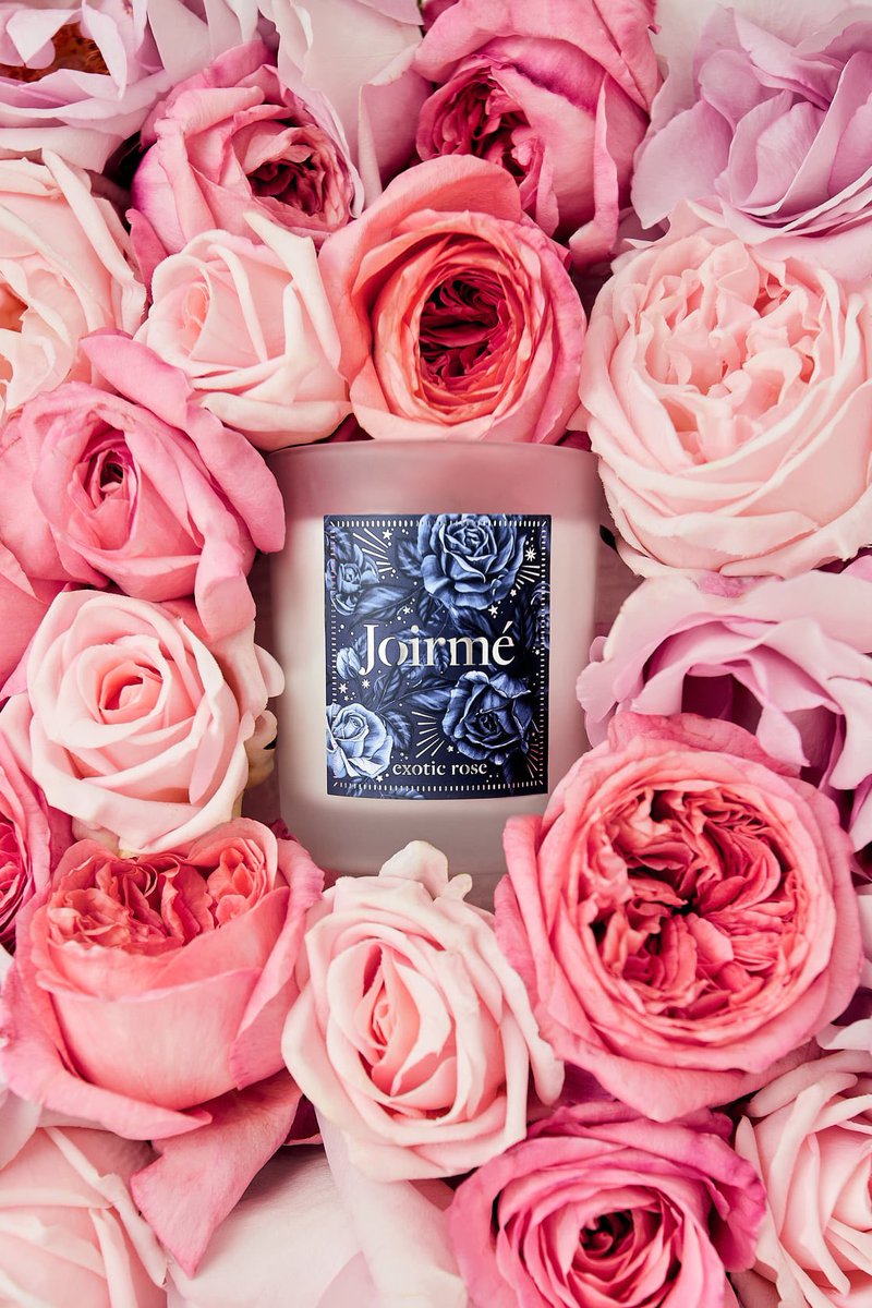 littlepatterns's tweet image. New candle packaging / box + label design and illustration. ☁️✨ see more: behance.net/gallery/121674…