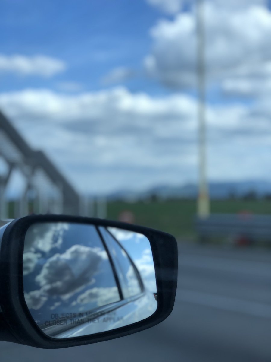 ROCGUADARRAMA's tweet image. Aprendí a ver la belleza del mundo con cada paso. Desde entonces mis ojos no dejan de brillar y sorprenderme. #Agradecida #existeunamujerpoderosaenti