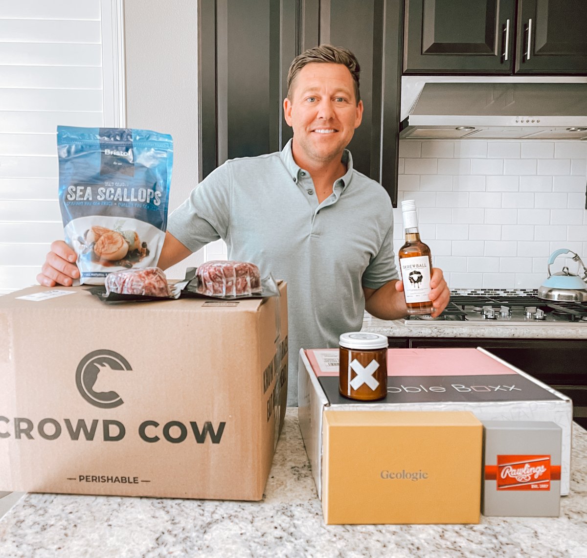 DanielleMora28's tweet photo. Father's Day gift guide including discounts https://t.co/WKwbu9dFD7 #AD #DayForDadsBBxx  
#GetSkrewed #ad21 #LeatherWallet #Rawlings #puresoycandles #waxbuffalo #womanownedcandles #femalecandlemakers #geologie #crowdcowpartner #Leather #BaseballGifts #FathersDayGifts #FathersDay https://t.co/EwEDSAtNgJ