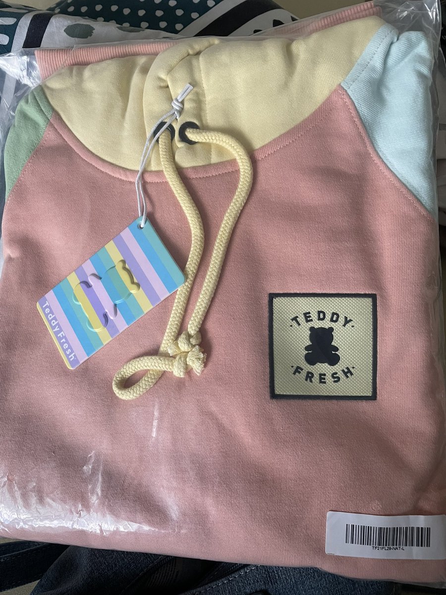 foonster78's tweet photo. Received today 🥰 https://t.co/Mu6jPZ5rKP
