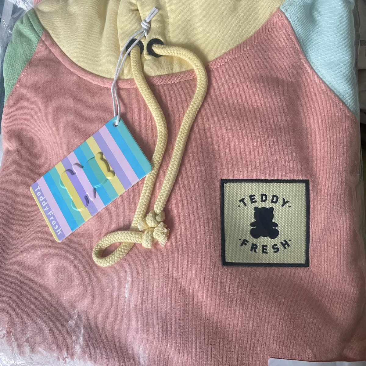 foonster78's tweet photo. Received today 🥰 https://t.co/Mu6jPZ5rKP