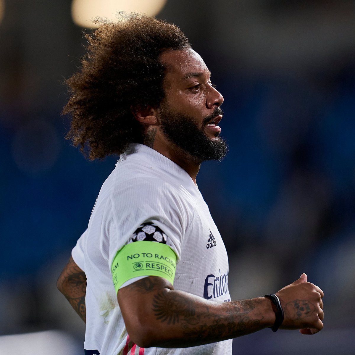 Madridista 92 48 On Twitter レアル マドリーのキャプテンが107年ぶりに外国人選手に キャプテン マルセロ 副キャプテン ベンゼマ 第3 C ヴァラン 第4 C ナチョ セルヒオ ラモスの退団で 主将はマルセロに 現在 メンディが