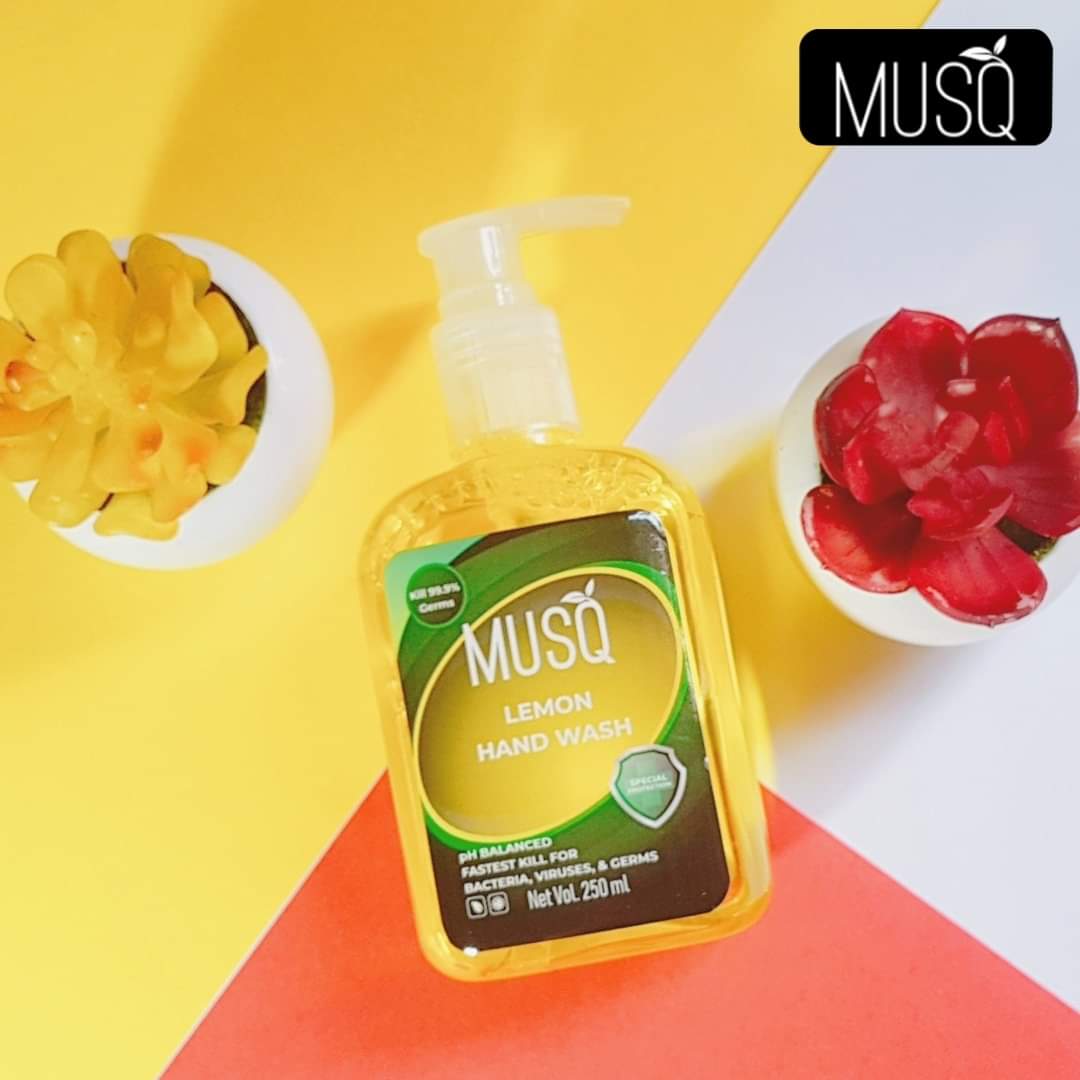 MusqCosmetics's tweet photo. keep cleaning your hand and make your friends and family safe...
.
.
 #COVIDVaccination  #coronavirus  #StaySafe    #SocialDistancing    #LockDown #pandemic #bhfyp   #beauty #makeup 
 #lifestyle #makeupartist   #NaturalBeauty  #beautiful   #skincaretips #wellness https://t.co/dXuluTosUF