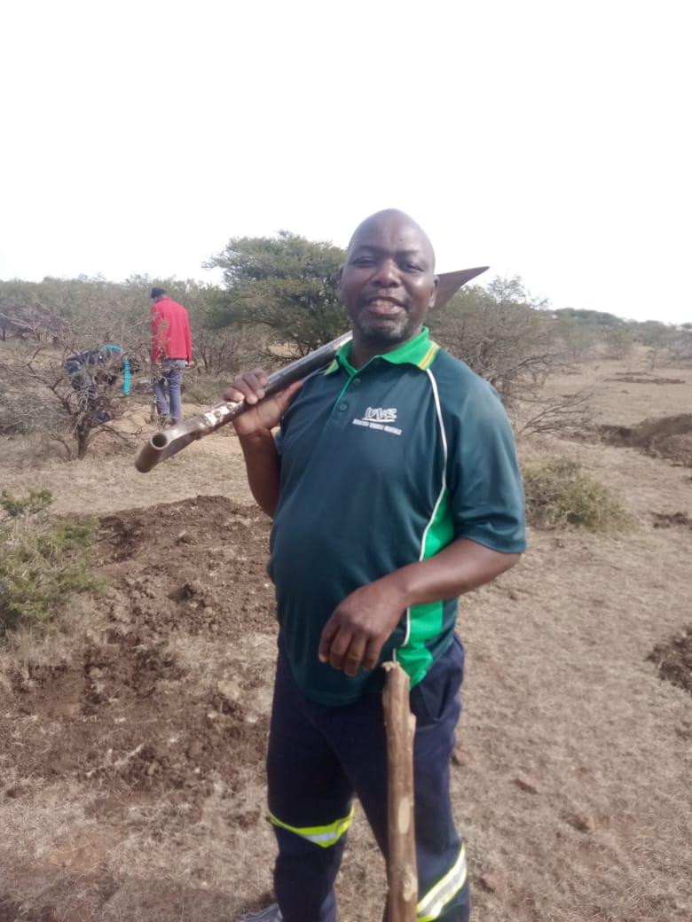 mfokamathaba's tweet photo. @Missy_M__ Where can I put my shack? I just followed 🤷🏾‍♂️ https://t.co/4ICKmhBC3x