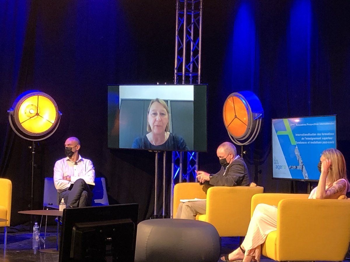 #Rpia2021 Brendan Keenan <a href="/entpe/">ENTPE</a> a introduit l’intervention de Jeanine Gregersen Hermans de Zuyd University Pays Bas in english of course #internationalisation #formation #grandesecoles #ESR