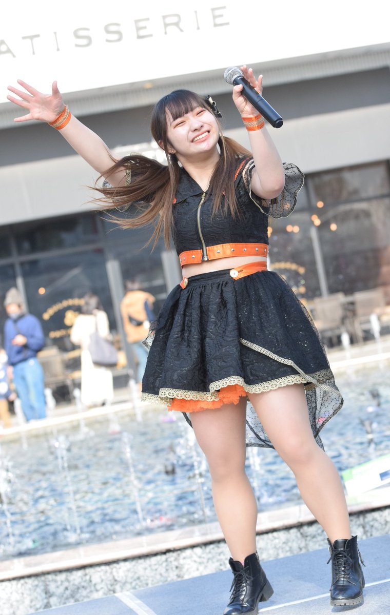 kazmetal4's tweet photo. Maker's Pier SPECIAL IDOL LIVE at. メイカーズビア噴水横特設ステージ
ACR*0̸ 高梨美桜
#アクロ #ACR0 https://t.co/zFHbQ8wRVJ