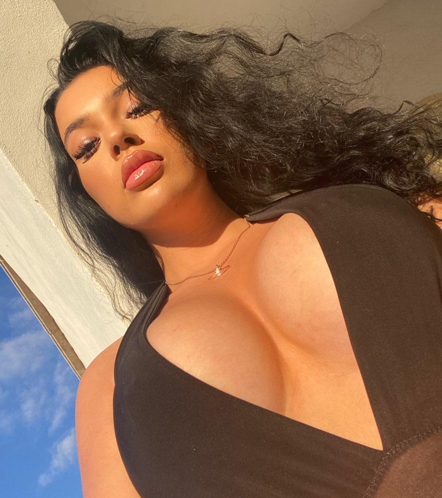 call me mommy tweet media