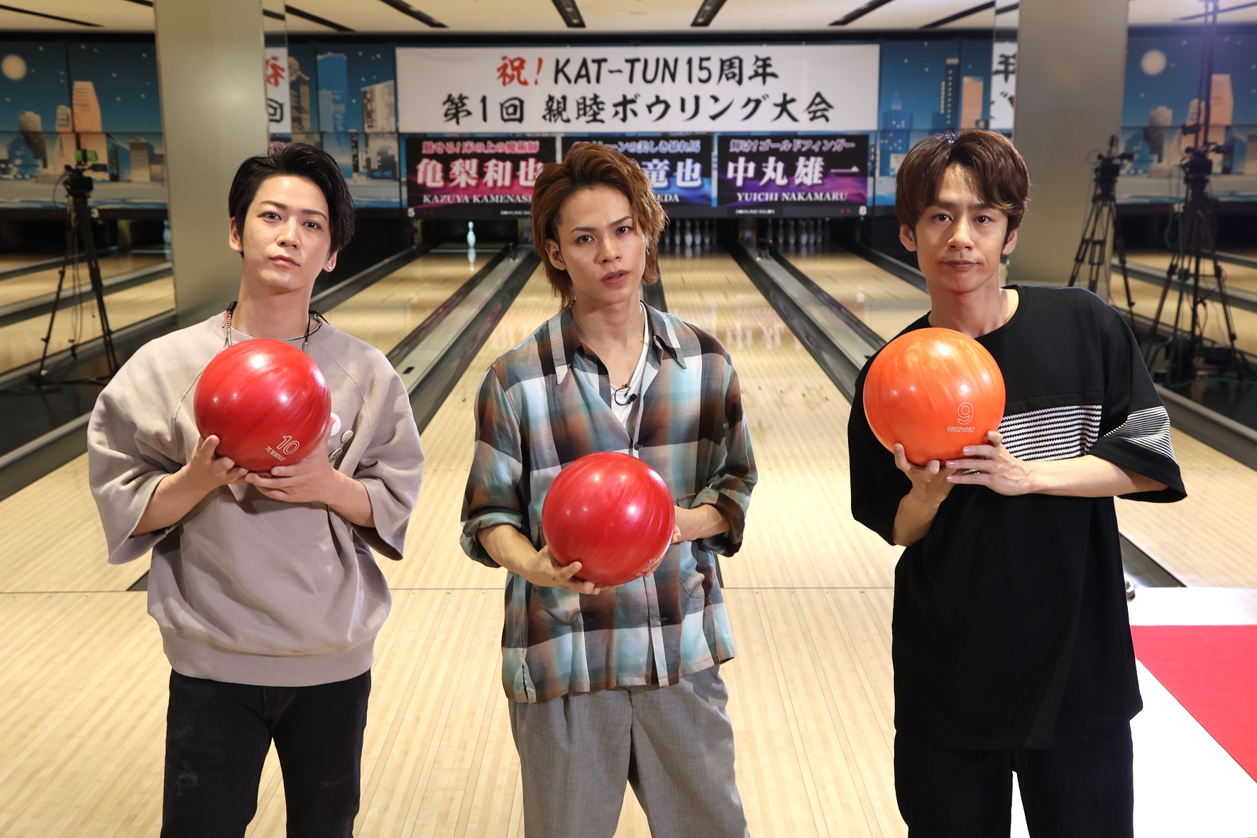 E4E8h-ZVEAUnVlq?format=jpg&name=large