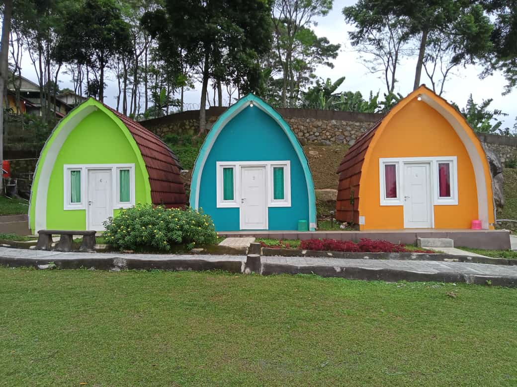KoiMuraj's tweet photo. monggo wisTa alam villa nirvana cocok buat keluarga dan tmn kantor 
libur anak sekolah 1.5 juta per mlm https://t.co/N0LHPT1q1g