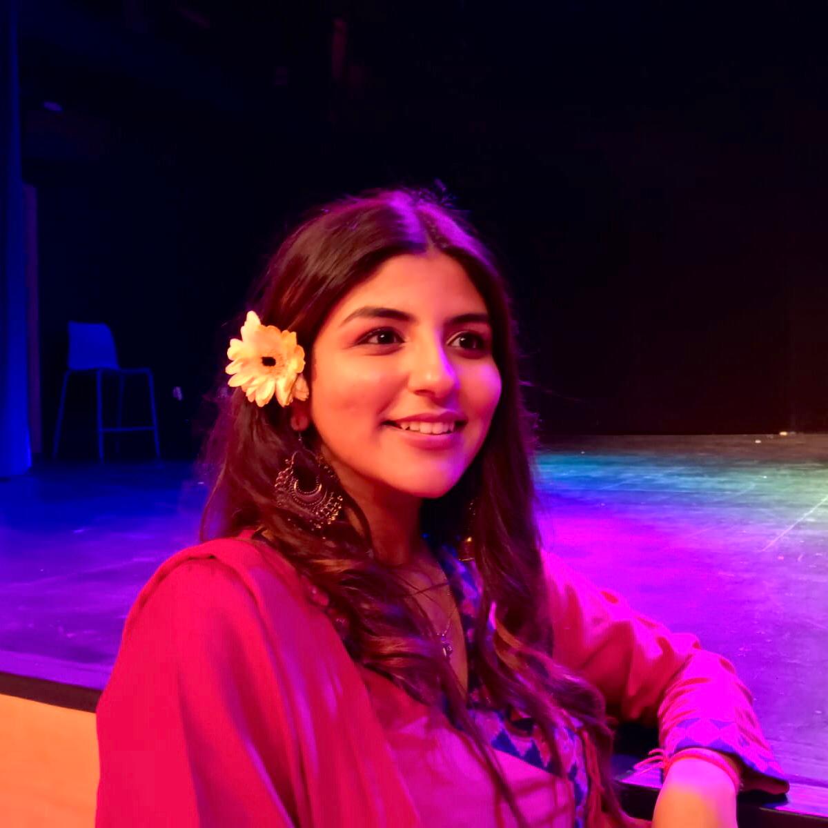LeedsSouthAsia's tweet photo. Pragya is from India 🇮🇳 but born and raised in Dubai 🇦🇪
She is a final year Law student, and the photos above are a little glimmer into the some of best years of her life ✨ #universityofleeds #linktoleeds

Ask Pragya questions at pragya-link@leeds.ac.uk https://t.co/GZjWng5dsK