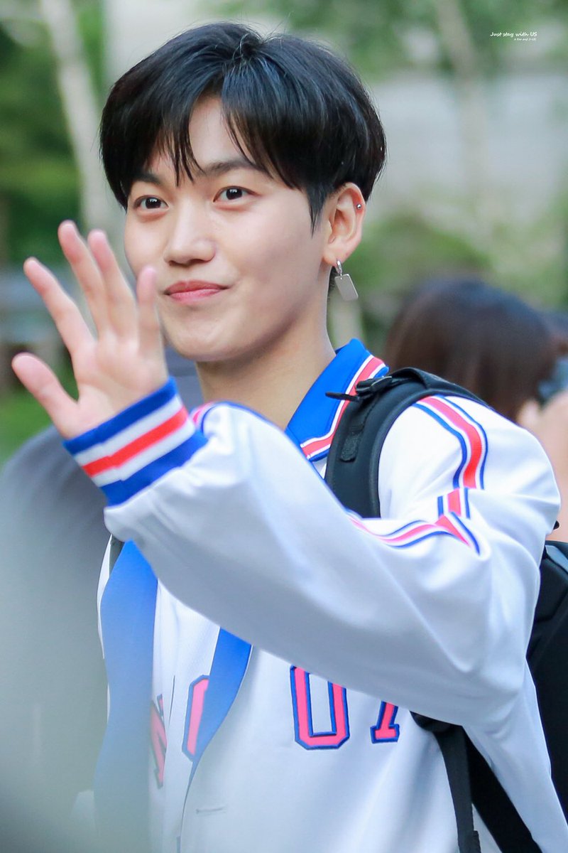 [⚡️] 180622 뮤뱅 출퇴근

#온앤오프 #ONF #J_US #제이어스 #이승준 #승준아_항상_사랑해 #망원동_말티준 <a href="/WM_ONOFF/">온앤오프 (ONF)</a>