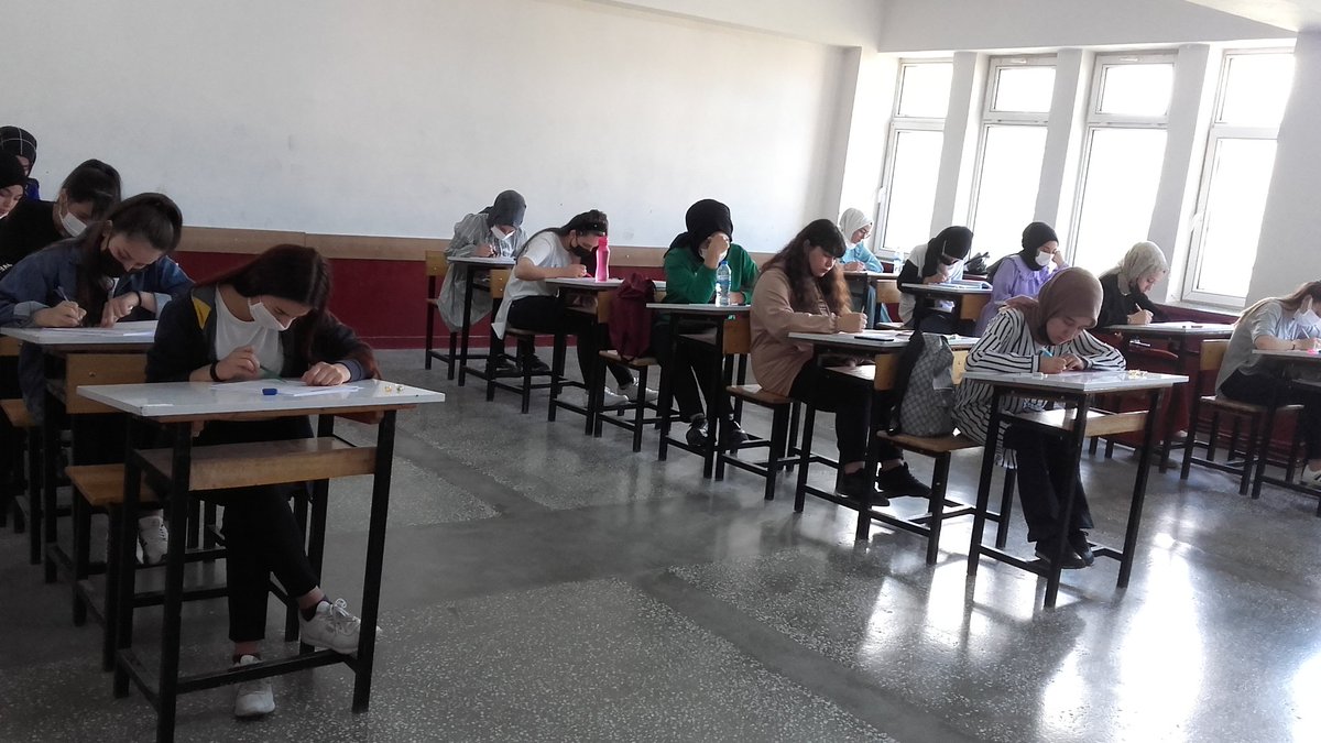 YKS 2021 kapsamında öğrencilerin farklı ortamlarda deneme sınavı çözerek streslerini yenmesi için bugün Göksun  Mesleki ve Teknik Anadolu Lisesinde deneme sınavı yapıyoruz.
<a href="/goksunmem/">Göksun İlçe Millî Eğitim Müdürlüğü</a>
<a href="/serefyigit46/">Dr. Şeref Yiğit Akpınar</a>
<a href="/kmarasilmem/">Kahramanmaraş İl Millî Eğitim Müdürlüğü</a>
<a href="/cemalyilmaz28/">Cemal YILMAZ</a>
<a href="/meb_dinogretimi/">MEB Din Öğretimi Genel Müdürlüğü</a>
<a href="/yilmaznazif/">Nazif Yılmaz</a>
<a href="/tcmeb/">Millî Eğitim Bakanlığı</a>
<a href="/ziyaselcuk/">Ziya Selçuk</a>