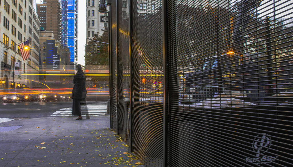 FenceSafe's tweet photo. We love seeing these New York City images from when we protected a 5th Avenue store...
Check them out here: https://t.co/Xmlpsx9gFM
#temporaryworks #temporaryfencing #temporarysecurity #5thavenue #newyork #newyorkcity https://t.co/h2griG4pdr
