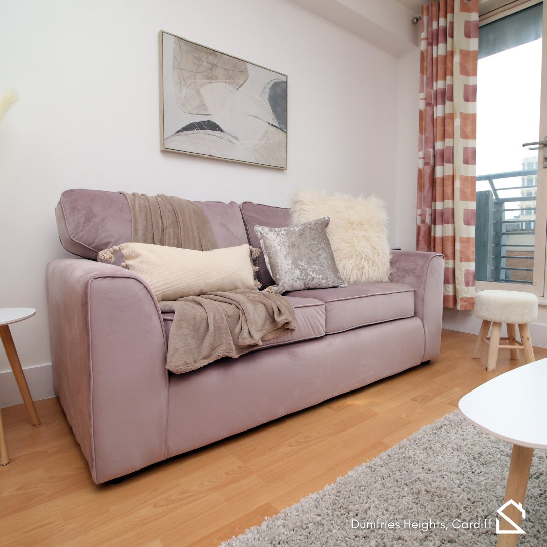 SAbyStayBC's tweet photo. Can you believe that Dumfries Heights is one of our 23 units in Cardiff?! What do you think of this 2 bedroom apartment in Queen Street?

Check out more details and inclusions when booking Dumfries Heights now!
https://t.co/jOiR9weeWu https://t.co/V4z4M2NMzW