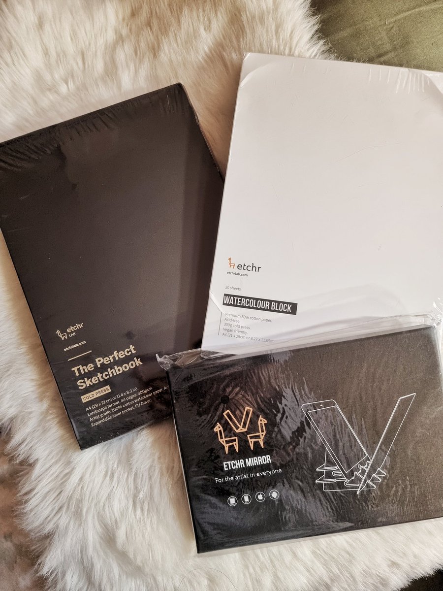 Got some really cool swag stuff from Etchr Lab 😍❤ just in time when I'm almost about to run out of paper!! 

etchrlab.com/collections/all