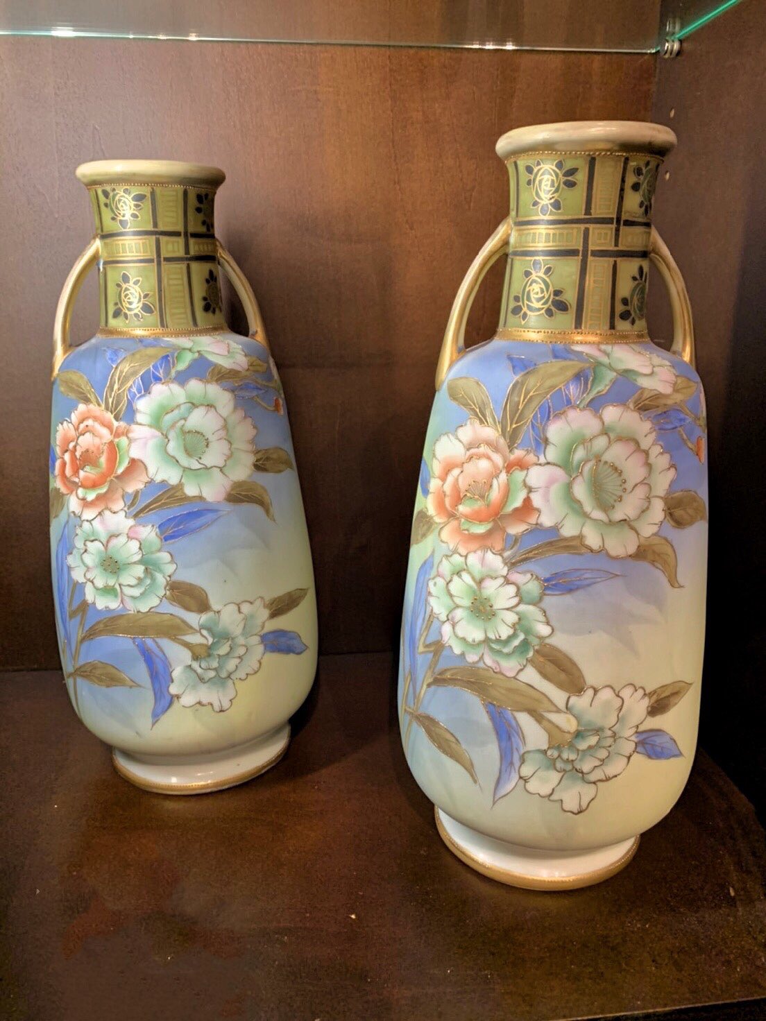 Stable ステイブル こちらオールドノリタケの花瓶になります 1912年頃のもので金彩に色合いにとても上品な花瓶です こちらは２つセットでの販売になります 福島県いわき市田人町 福島県いわき市 いわき市アンティークショップ Stable ステイブル