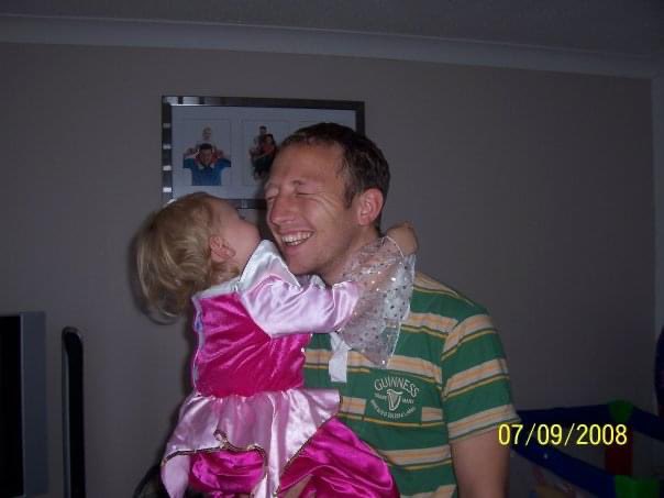 greenlynchy's tweet photo. My #DUNDthrowback #ThrowbackDUND on this #ThrowbackThursday is a picture of me and my beautiful Niece. She’s 16 this year and time has flown by, but she will always be my little buddy. Still wear my Guiness polo for gardening, one of my faves 😊🙌💚 #TakeCare #BeKind https://t.co/cFLdDkFhzN