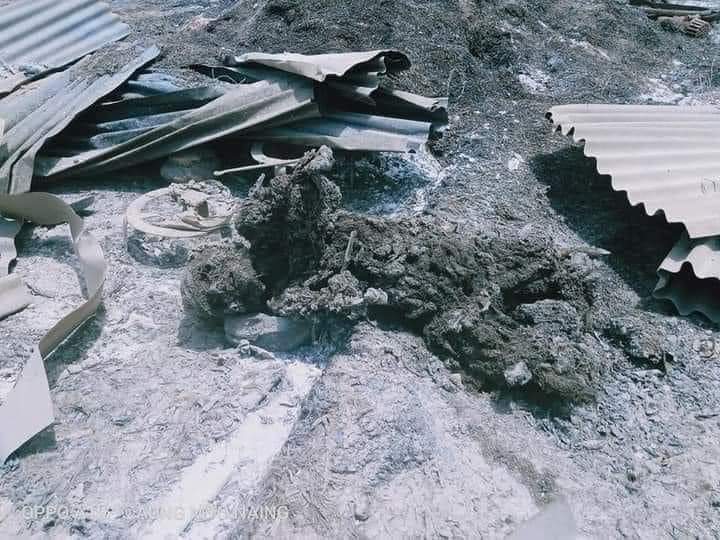 KoKoHtut3's tweet photo. TW/burn dead bodies/
Elderly and Disabled people die after
the Terrorists military council's ashes set fire to #Kinma Village,Pauk Tsp Magway Division.
#WhatsHappeningInMyanmar 
#MASSACRE
#June17Coup https://t.co/HTJf1DzQYR