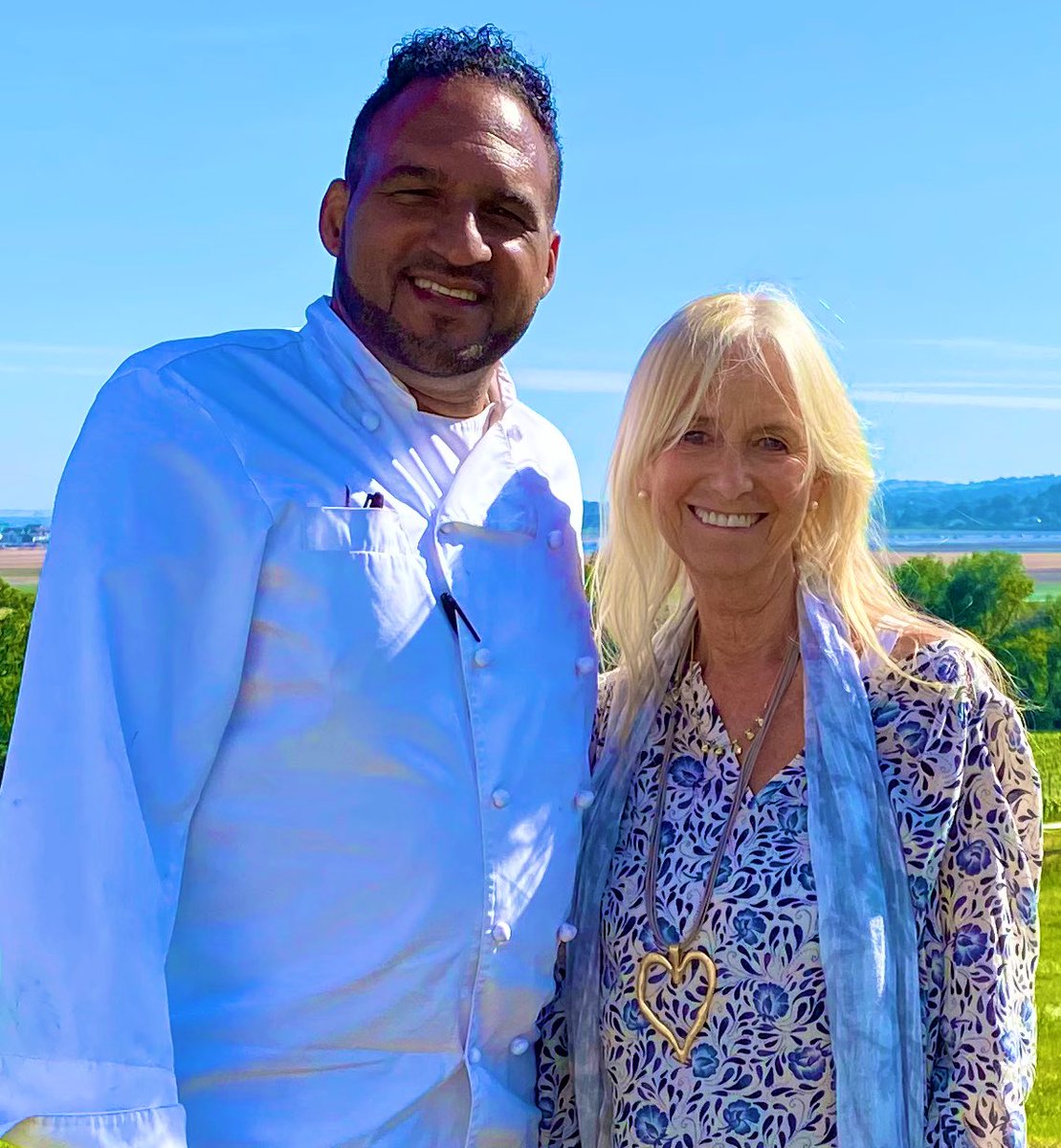 TheSusanGeorge's tweet photo. #sunshine in more ways than one at #chef @michaelcaines @Lympstone_Manor in #Exmouth meeting about my #charity #lastinglife 💜Thank you Michael for our #golfcart tour of #gorgeous hotel and grounds followed by a delicious #Devon #creamtea heavenly! https://t.co/S4VpSFkK2V