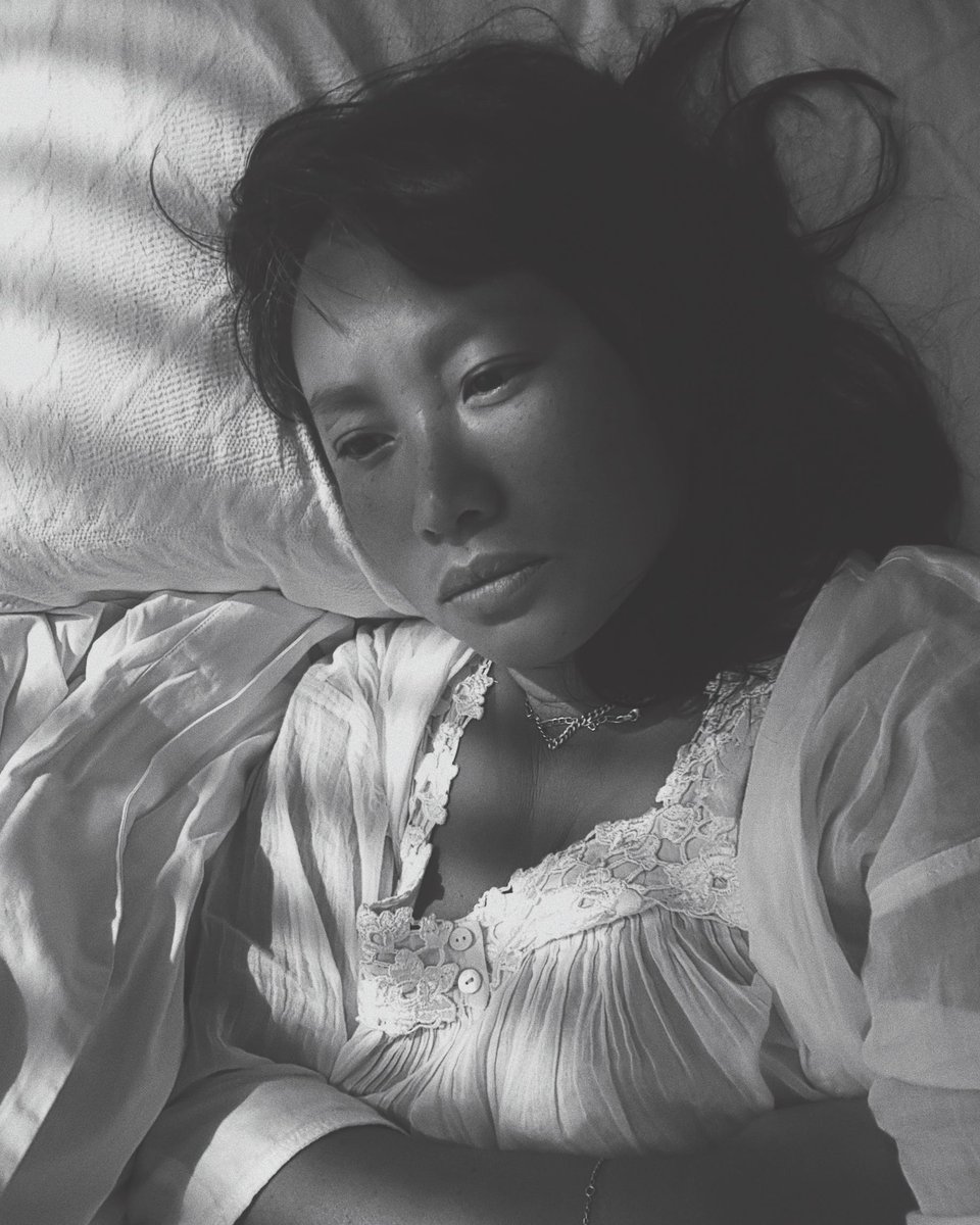 Photographer Ying Ang explores the transition to motherhood through the lens of biological, psychological and social identity bit.ly/2SCV7Cn