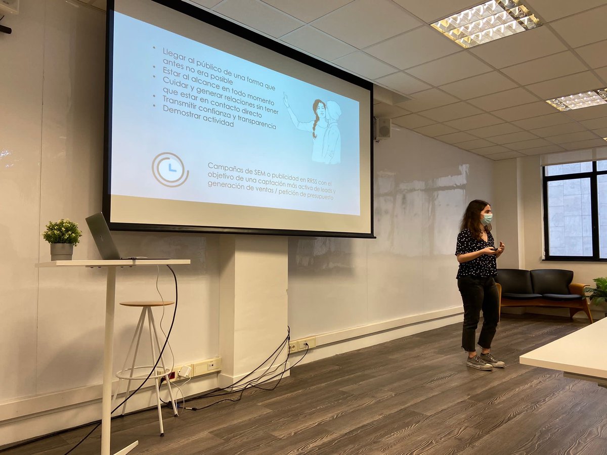 MUMKTDigital's tweet photo. Nuestra alumna del #MUMD, @irenelpz, ha participado en un curso para la Federación de Cooperativas de Euskadi, y nos ha contado su experiencia sobre la #EstrategiaDigital que está desarrollando en @shkways 
Mila esker! @Enpresagintza https://t.co/loAsR0c78M