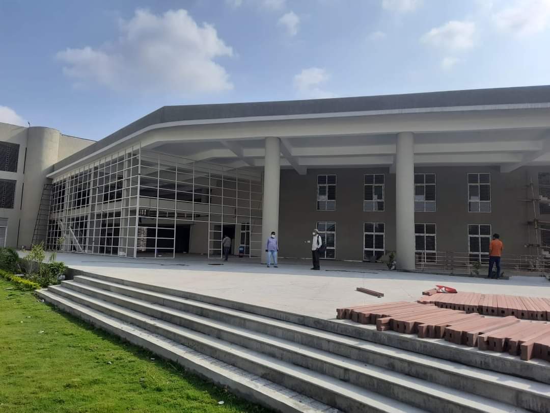 mcu_bhopal's tweet photo. Our new campus @McuRewa is fast coming up at Rewa, MP, well in time to receive new batch of students in the upcoming academic session. An exclusive new course on #RuralJournalism is also being introduced from the land of white tigers. 
#admissionsOpen 
-
https://t.co/xD6qYmyf9Z https://t.co/bOSBLRiutL