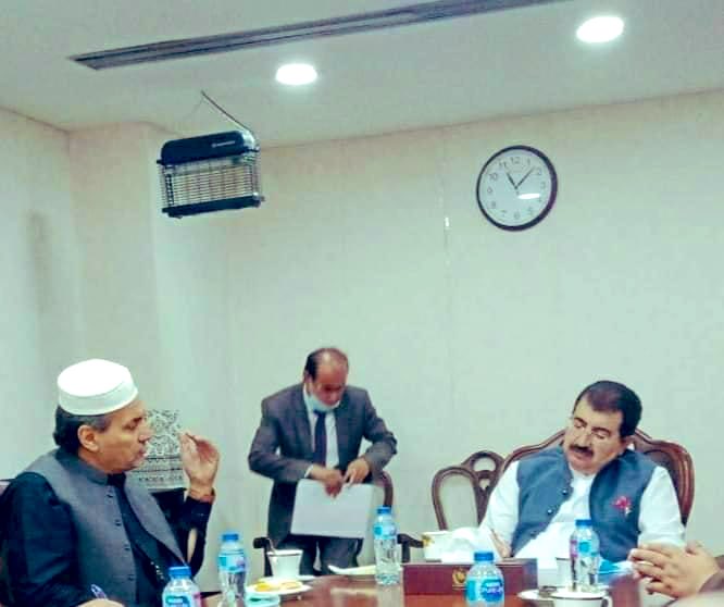 rahimshahUSA's tweet photo. Met with @SenatePakistan Chair Janab Sadiq Sanjrani re Dir development- guess who was on the table - young activists from Dir, the trend setters. 
#CPEC /N45, eco-economic development, #land-settlement, broadband access, high court, overseas issues discussed #DOPA #ExploreDir https://t.co/ulPLkaP7L6