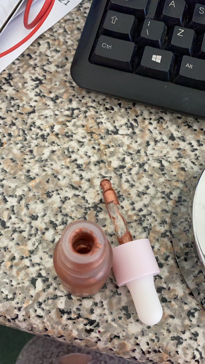 Wakeup_mua tweet media