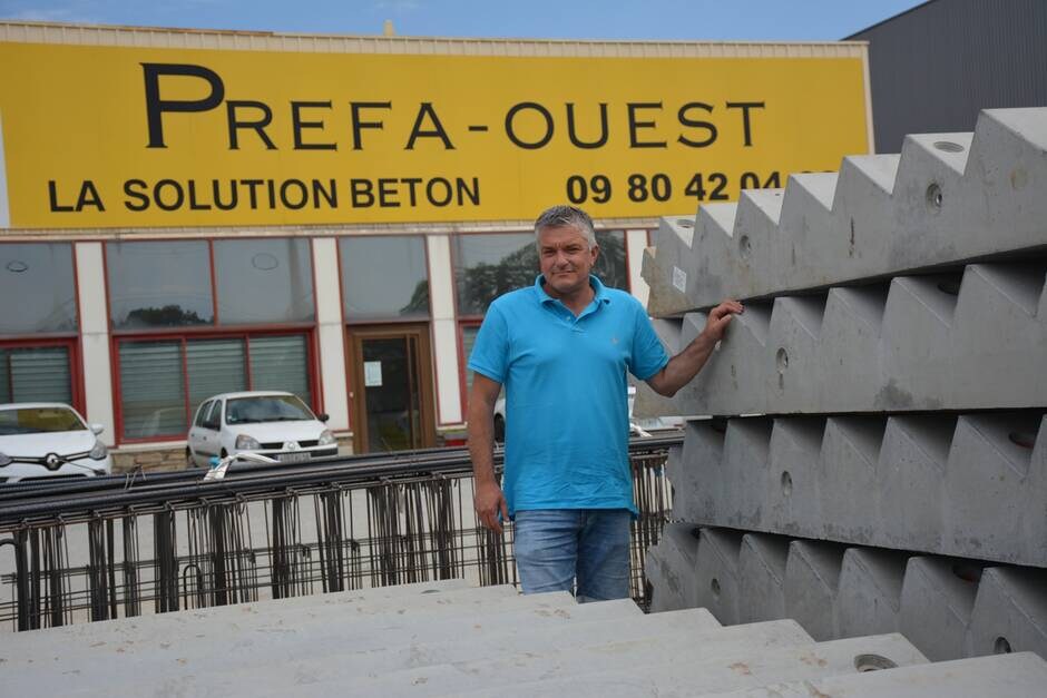 #tousmobilisés. Voilà une belle opération de recrutement.
Près de Vannes, Prefa Ouest va recruter quinze personnes
  Le 29 juin 2021, @Pole_Emploi_BZH organise un job dating dans les locaux actuels de l’entreprise, à Saint-Nolff. ouest-france.fr/bretagne/vanne…