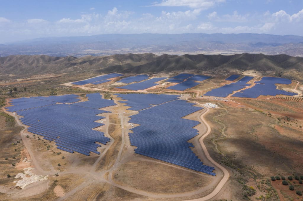 Aquila Capital y Alpiq firman un PPA a 5 años para una planta solar de 50 MW en Almería dlvr.it/S1v3dV #solarenergy #solarpv #solar