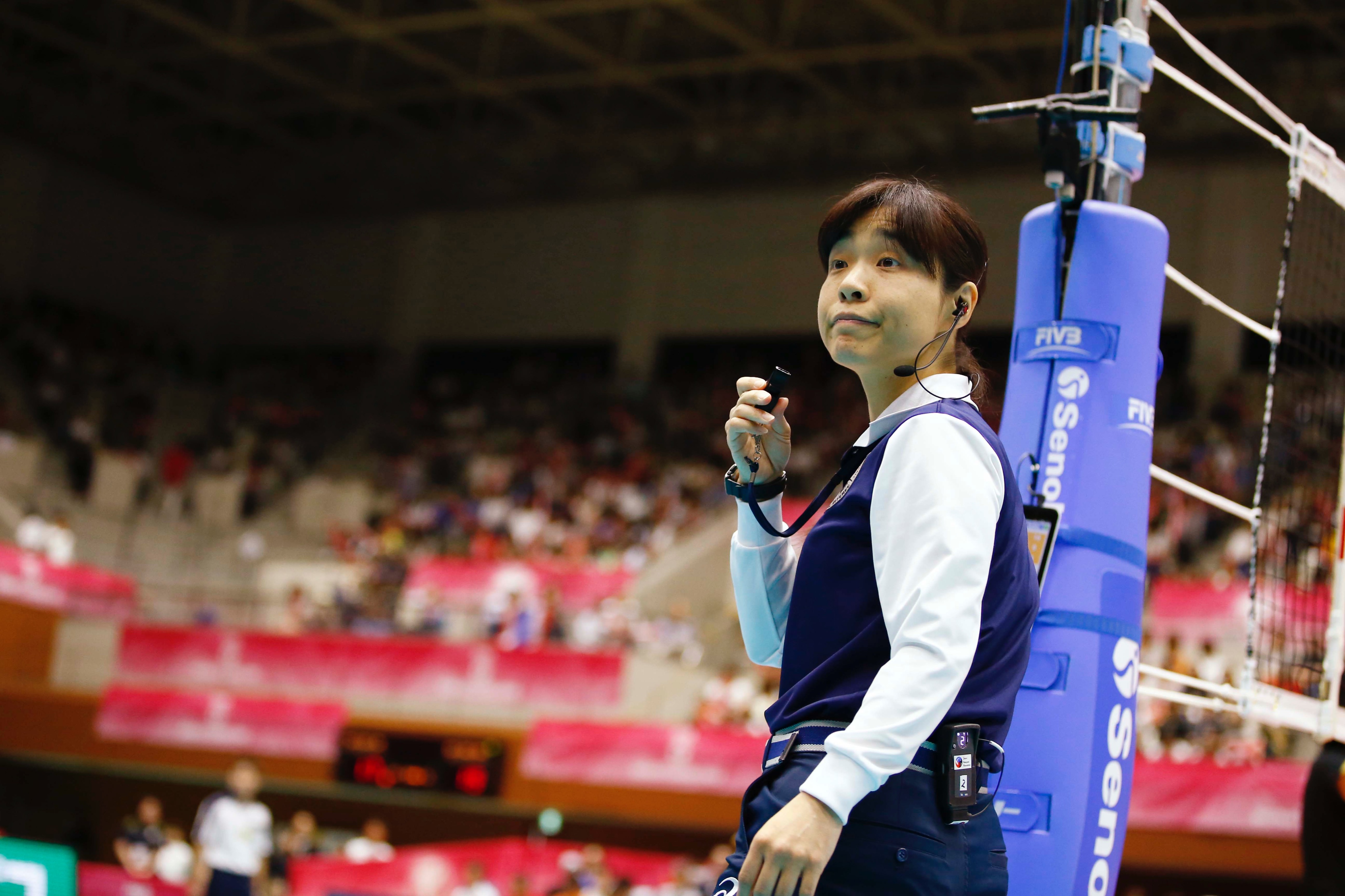 【これが最終価格】上下バレーボール審判服。8/17で終了とします。 これが最終価格】上下バレーボール審判服。8/17で終了とします