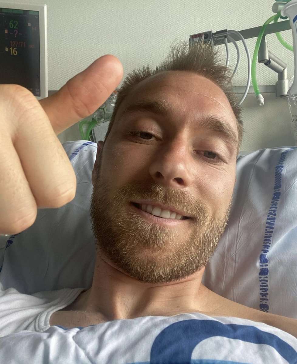 ⚽️ FLASH - Le joueur danois Christian #Eriksen va se faire implanter un défibrillateur suite à son malaise cardiaque pendant le match #DENFIN. (fédération)