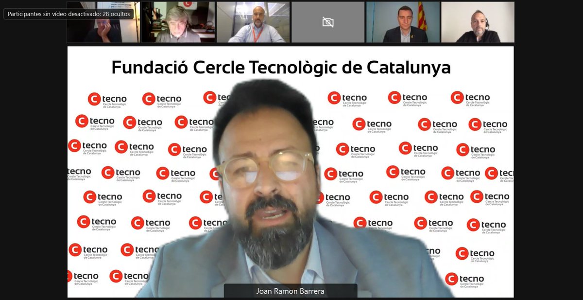 C_Tecnologic's tweet photo. 📣 Comencem la #JITcloud! @joanramon39, president del #CTecno, dona la benvinguda a la jornada: "Les dades ens indiquen que les grans corporacions han estat les pioneres en utilitzar el #cloudcomputing, però que a les pimes els hi costa més utilitzar aquesta tecnologia. https://t.co/kszTOGK4KM