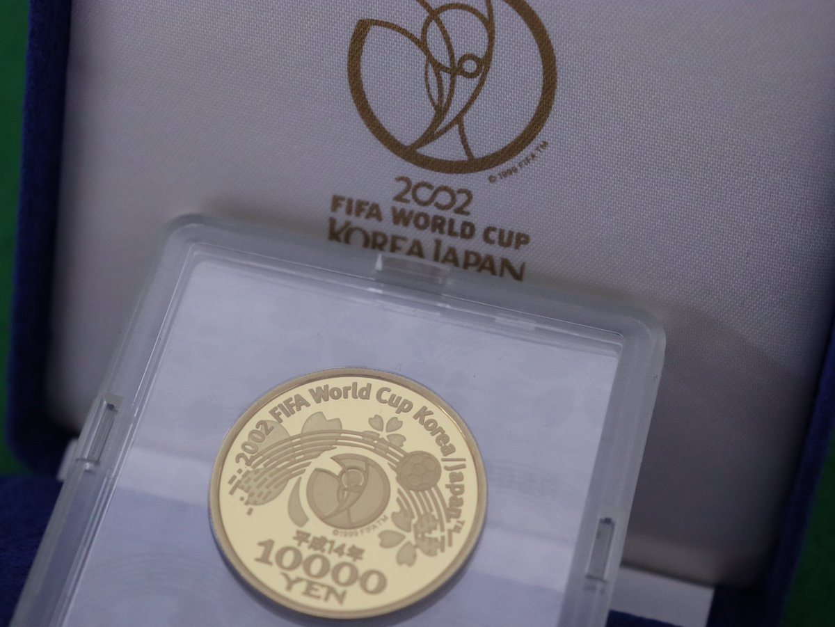 泰星コイン 予約受付中fifa ワールドカップ カタール22公式記念コイン 続いて 14年fifaワールドカップブラジル大会 W杯出場をかけた最終予選日本vsオーストラリア ゴールが決めればw杯出場が決定する大事なpkで 本田圭佑 選手があえてゴールど