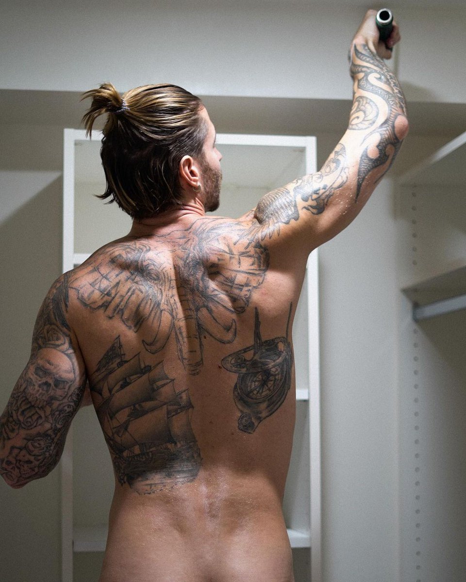 ⠀
          — Iɴsᴛᴀɢʀᴀᴍ Pᴏsᴛ —
             ﹫SunnyBenny_ ✓

          →Aunque sea mi cumpleaños hay que acabar de pintar el cambiador 😌

                  ⌂     ⌕     ⊞     ♡