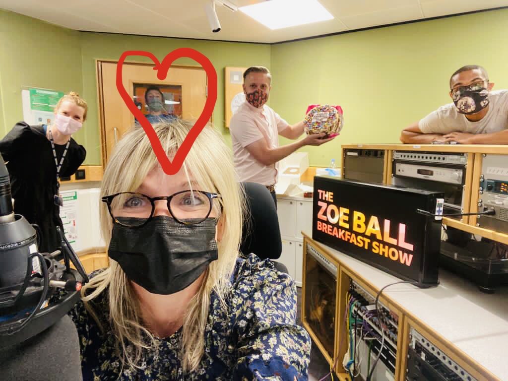 500 Shows - congratulations ⁦<a href="/ZoeTheBall/">Zoe Ball</a>⁩!! Today’s breakfast team with producer ⁦<a href="/rickymarshall/">Ricky Marshall</a>⁩ at the helm through the glass 💚⁦⁩ ⁦<a href="/richie_anderson/">Richie Anderson</a>⁩ <a href="/adam1uk/">Adam Porter</a>⁩ ⁦<a href="/Hana_Lockier/">Hana Lockier</a>⁩ ⁦<a href="/james_santer/">James Santer</a>⁩ ⁦<a href="/ChloeEveTay/">Chloé Evelyn Taylor</a>⁩