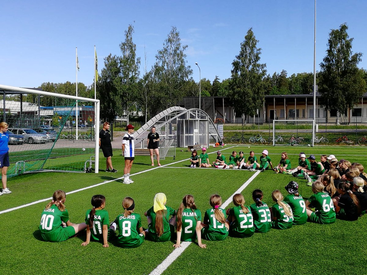 LePa T2010 tweet media