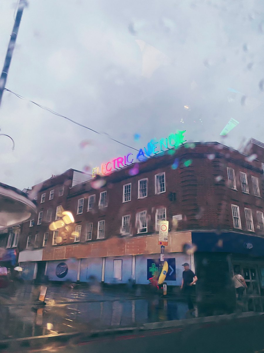 Last night, whizzing through ⚡️