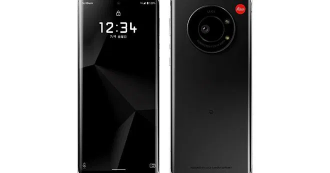 #LEITZPHONE1 , un smartphone signé #Leica avec Softbank pour le marché marché japonais avec un capteur de 1 pouce (20 Mpx). Un étrange écho au Aquos R6 de Sharp également disponible au Japon... <a href="/LeicaCameraFR/">Leica Camera France</a>