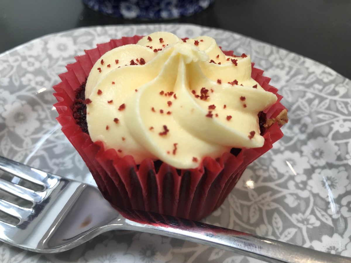 BeswicksLegal's tweet photo. We don't need to be asked twice when it comes to cake! Wishing all of today's bakers and fakers well as they raise vital funds for @alzheimerssoc #CupCakeDay https://t.co/vjm5SjKkE7