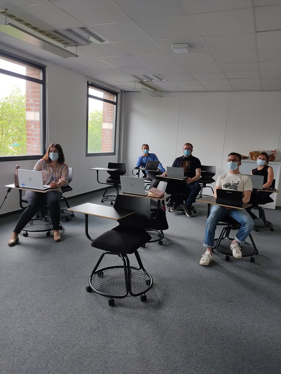 Plénière #axaguildetest en mode demie jauge (ça devient bon) . Merci a tous les intervenants sur ce vaste sujet #greenit <a href="/AnnesophieLuce/">luce annesophie</a> <a href="/dvddavid/">David Devedeux</a> <a href="/CelineLescop/">Céline Lescop</a> et bienvenue a tous les nouveaux testeurs !!