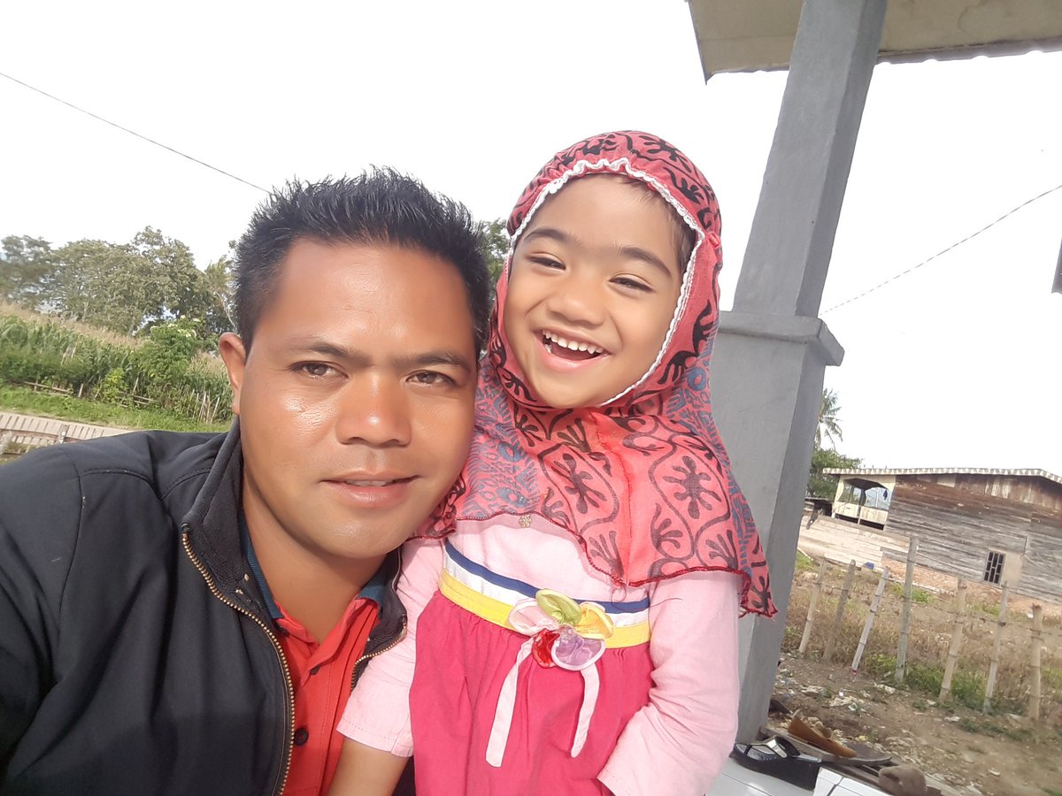RahmanGayo6's tweet photo. Anak Sholehah mirip Ayah https://t.co/Uzkc76qJdu