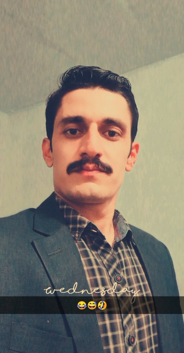 AbbasTouseef1's tweet photo. دُعا میں التجا نہیں
تو عرض حال مسترد,
سرشت میں وفا نہیں
تو سو جمال مسترد

کتابِ عشق میں یہی
لکھا ہوا تھا جا بجا,
"بجوز خیال یار کے" 
ہر ایک خیال مسترد

میں متعرف تو ہوں تیرا,
مگر اے چاند معذرت
کہہ "ذکرِ حُسنِ یار" میں,
تیری مثال مسترد https://t.co/5eOGhhzIAb