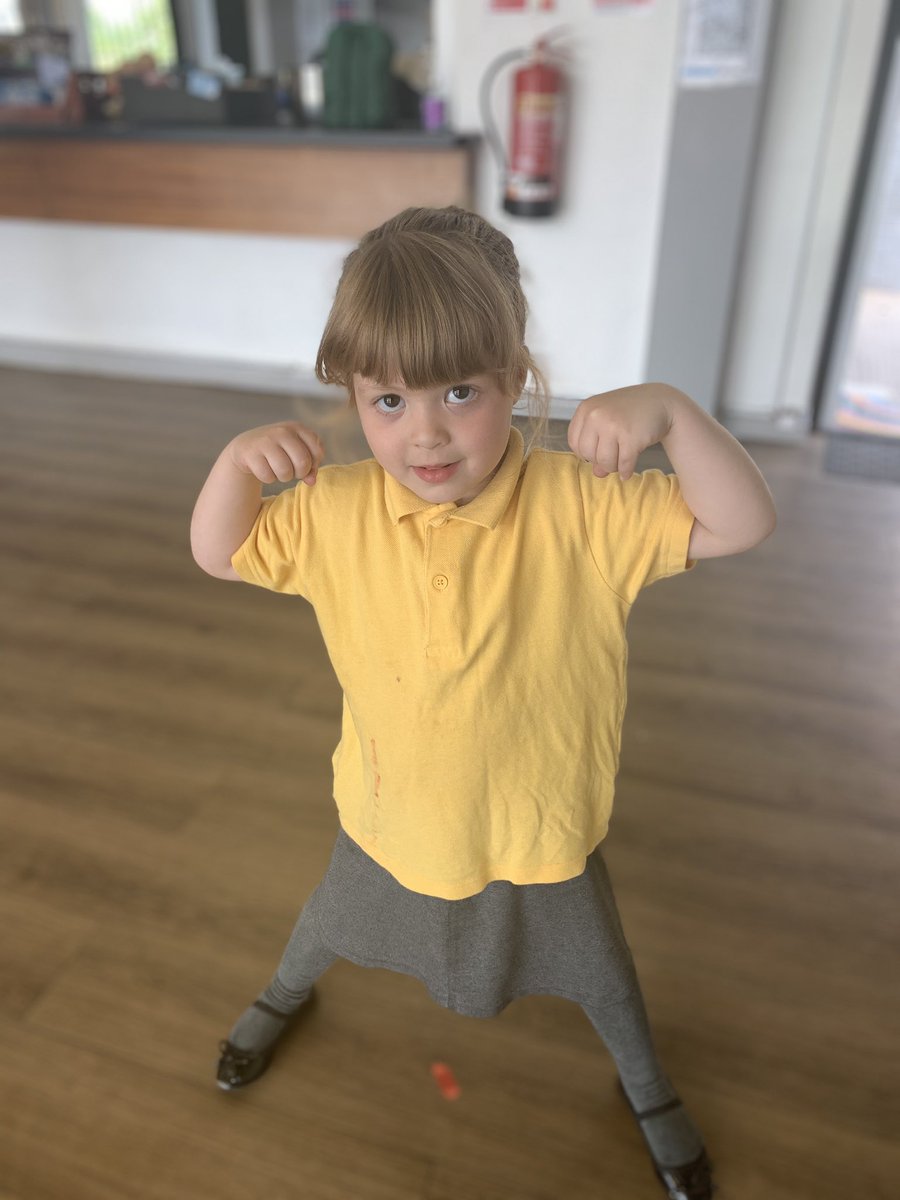 MiltonCadoxton's tweet photo. @CadoxtonPS @AfonDance incredible dancing from our nursery children and parents today! https://t.co/xnK9DwrNMS