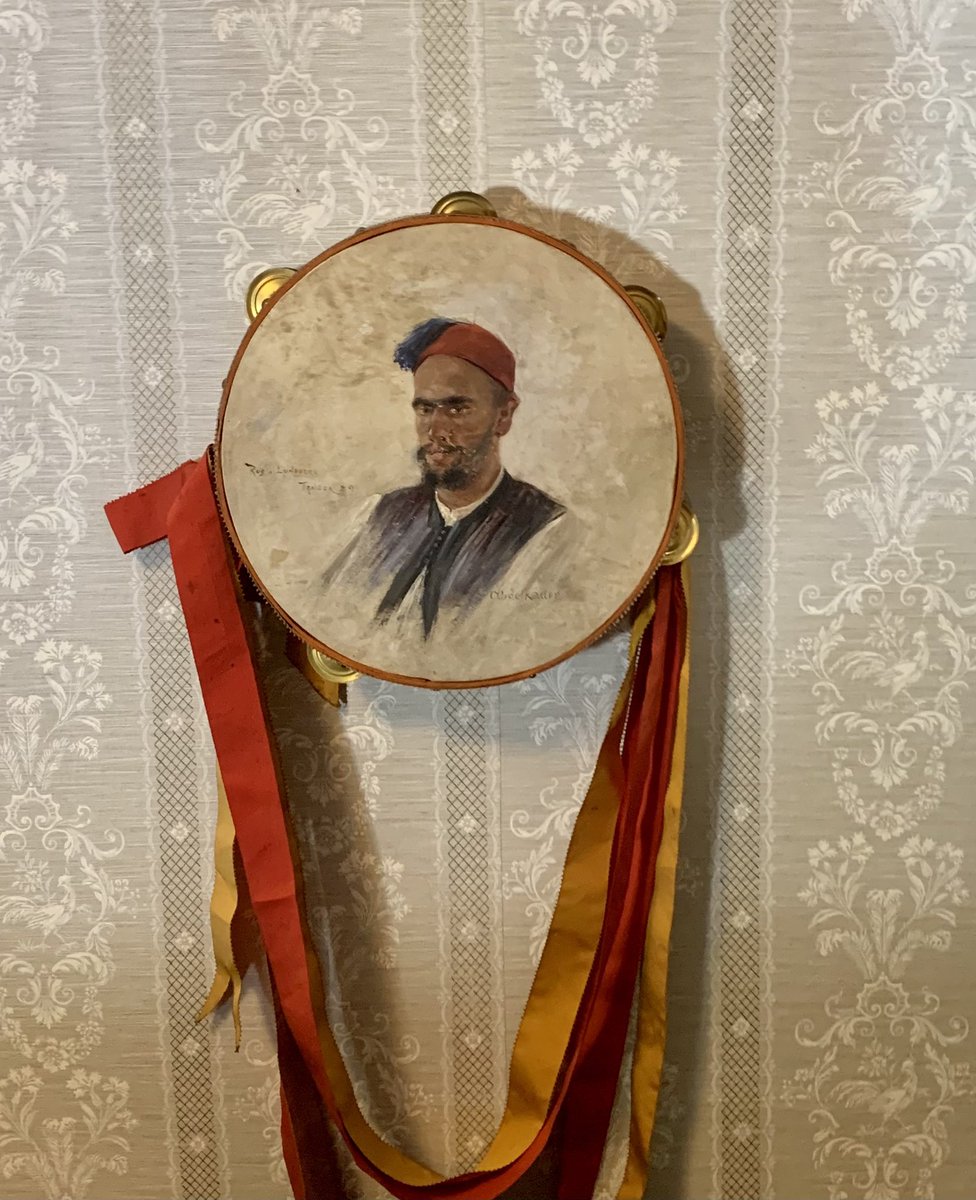 2kerroksesta's tweet photo. Hetkiä nähtävyyksillä 2
”Hey Mr. Tambourineman!”
#EttHem #Museo https://t.co/QgV8YztaKk