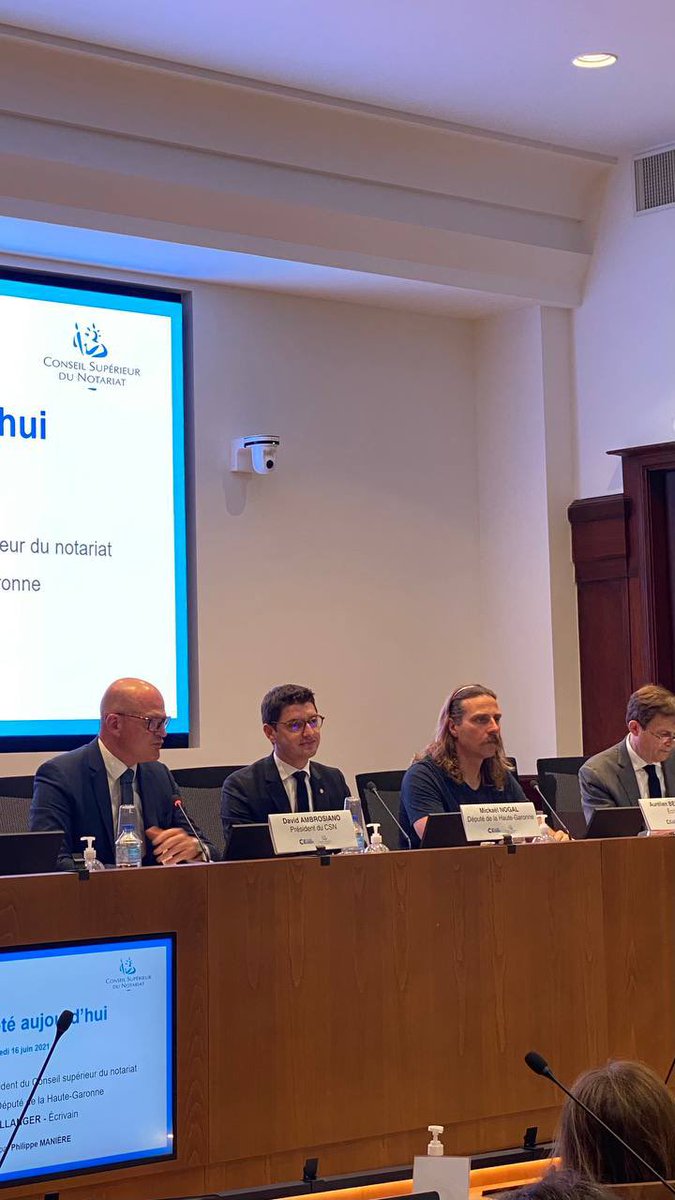 🏡 Accession à la propriété, valeur verte du logement, liberté de choisir son mode de vie et son habitat…

Autant d’enjeux au sein de notre société, et pour lesquels j’ai eu le plaisir d’échanger lors d’un débat organisé par le <a href="/Notaires_CSN/">Notaires de France</a> et le Club du Droit.
