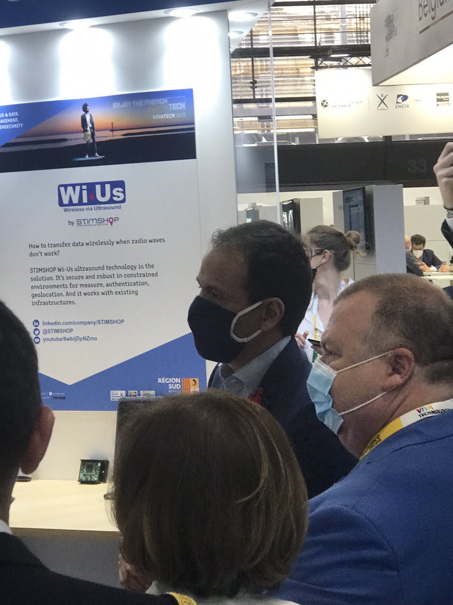 sibsanchez's tweet photo. Welcome French Officials at @MaRegionSud ! @VivaTech 
Let’s try the Moove? https://t.co/mJvgwbWsaO